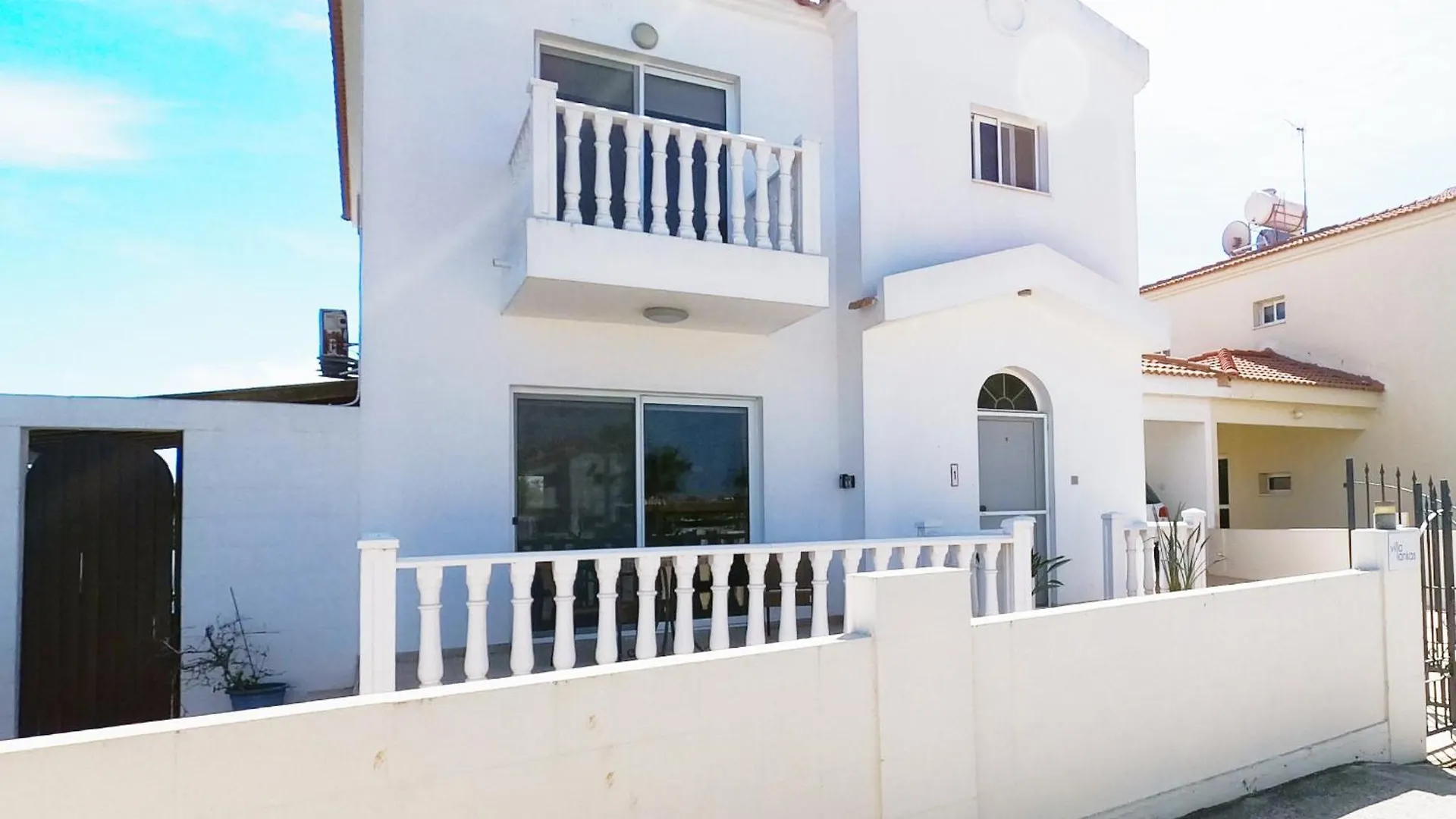 Villa Lankas With Heated Pool Ayia Napa Cyprus